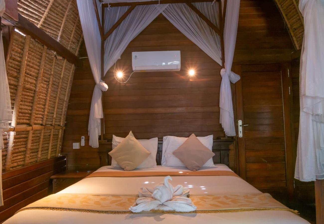 The Nichos Bungalows And Villas Nusa Lembongan  Exterior photo