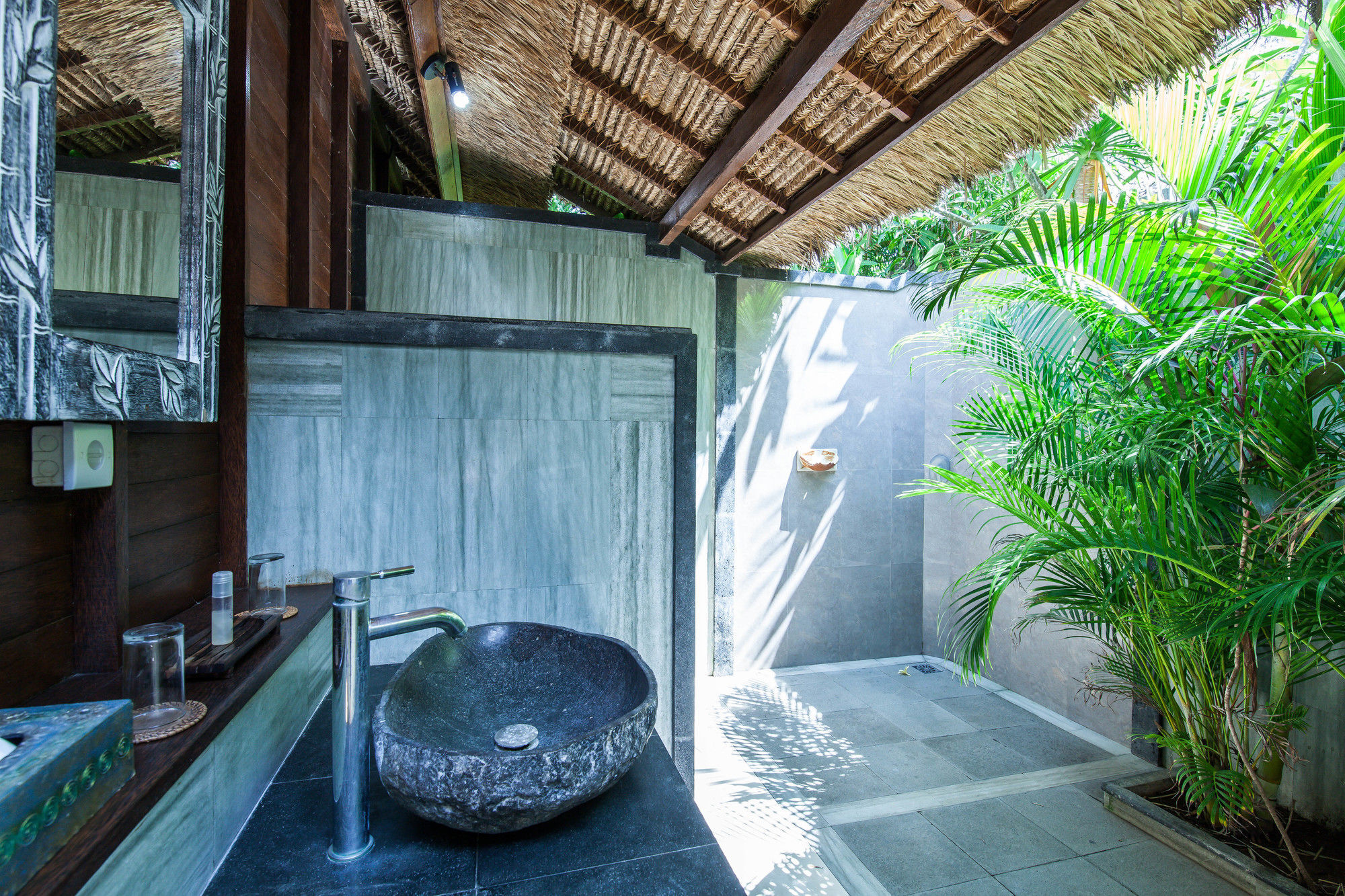 The Nichos Bungalows And Villas Nusa Lembongan  Exterior photo